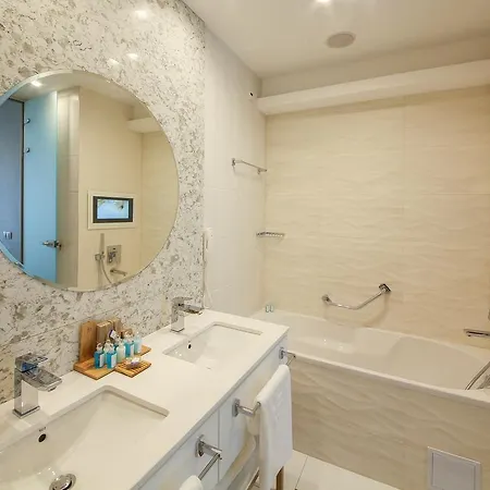 Maritim Paradise Blue 5* Albena